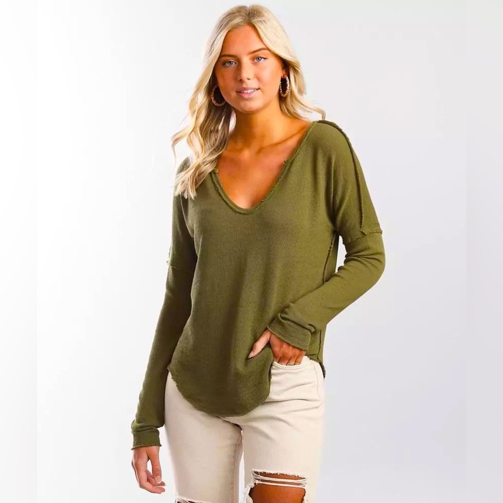 NWT Free People Come & Get It solid v-neck top (olive green) — size MEDIUM (M)